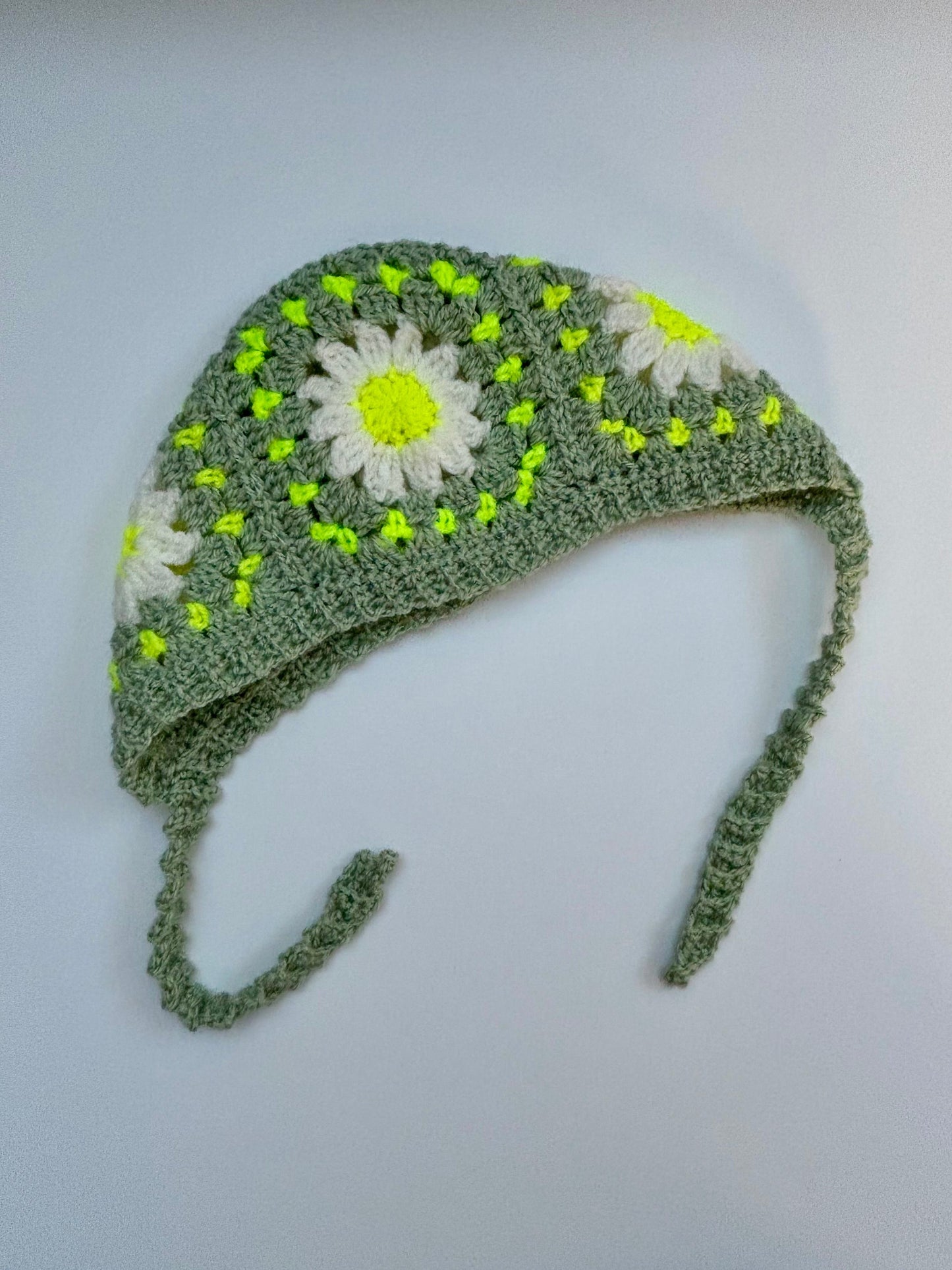 DAISY HOOD